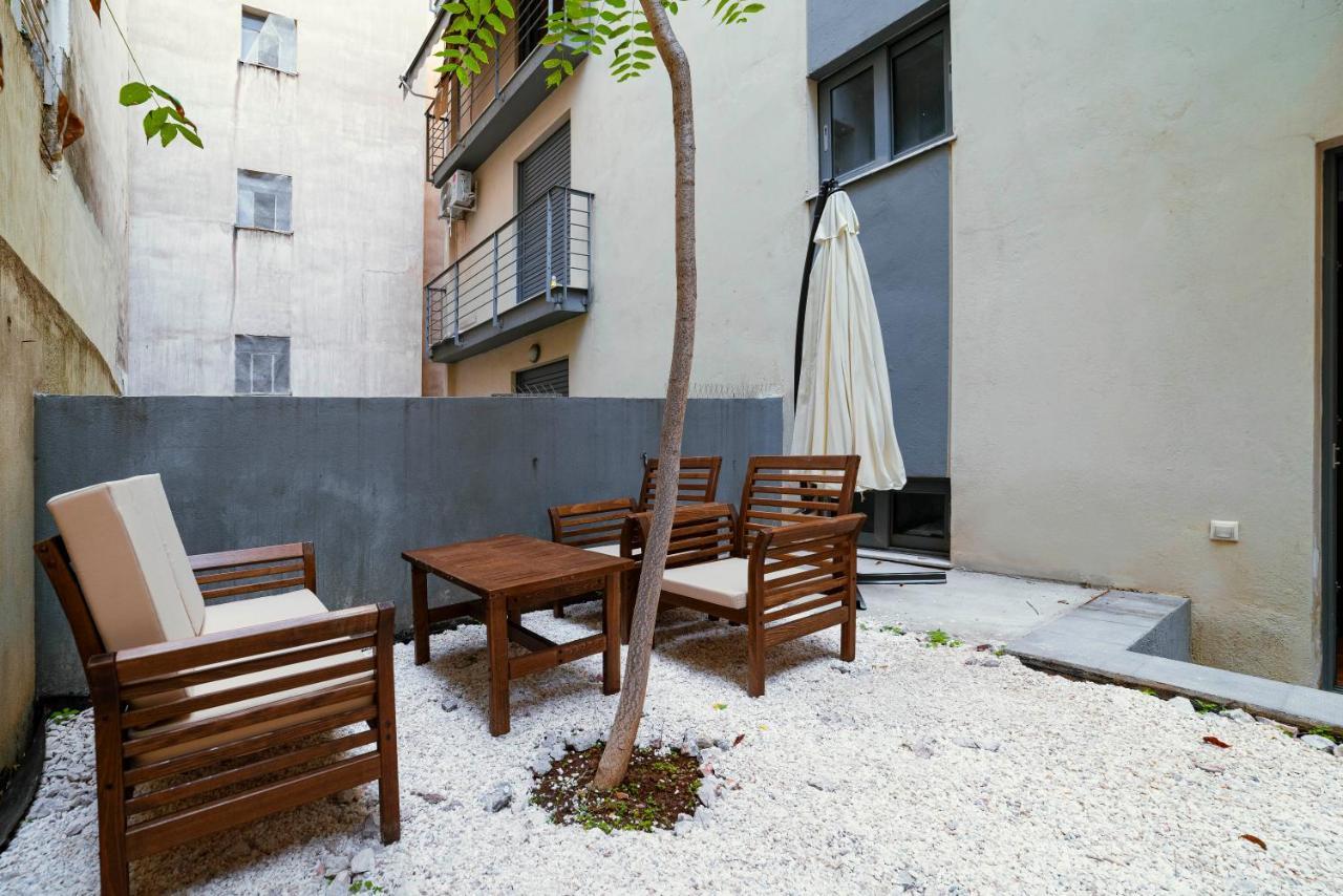 Ferienwohnung Lykabettus Gem With Yard And Parking Athen Exterior foto